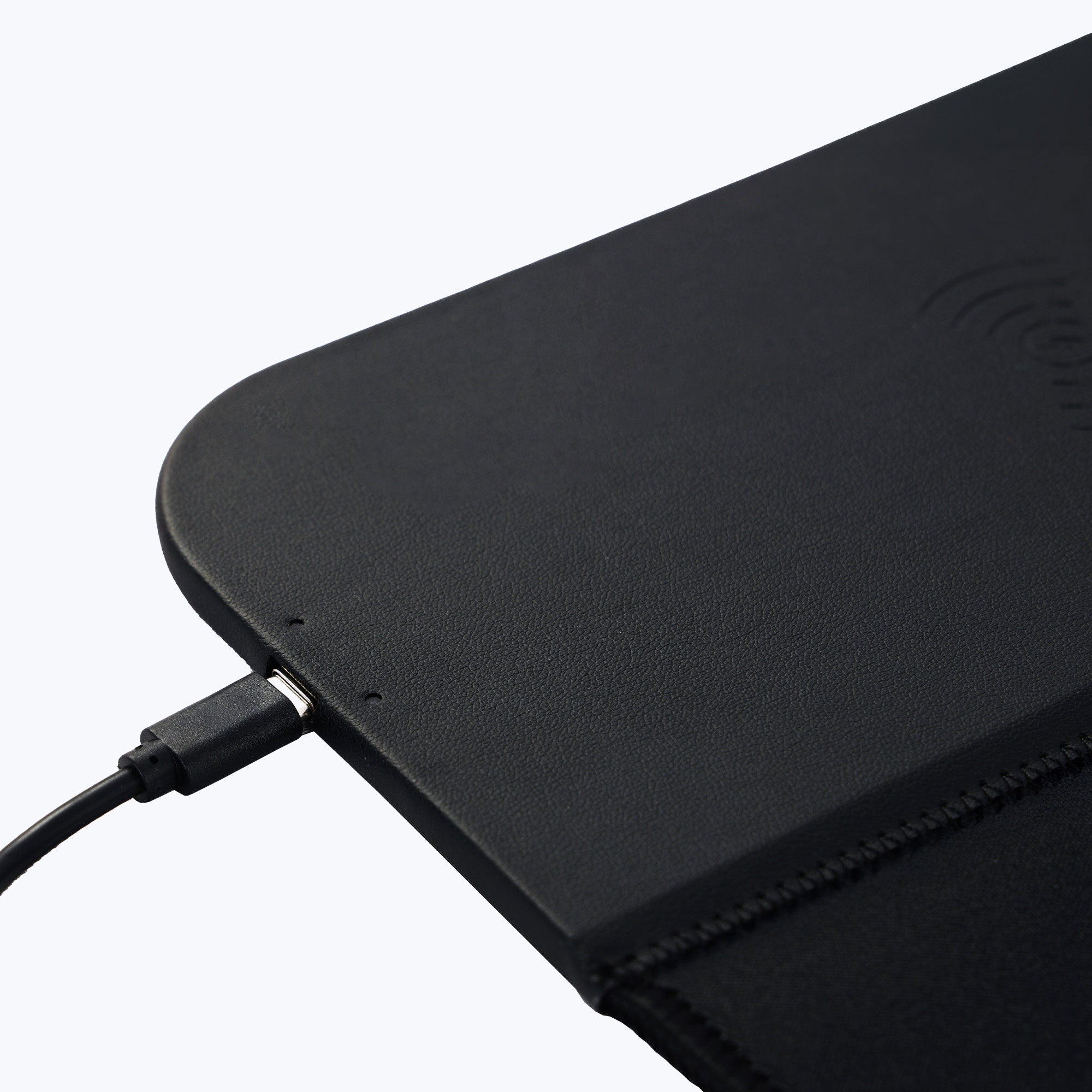 Blaze C Mousepad with Wireless Charging, 80.5 x 30 x 0.6 cms
